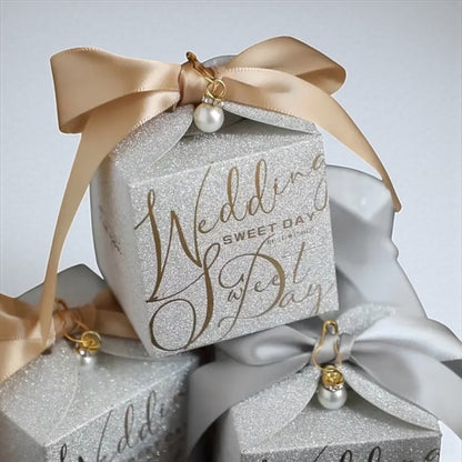 Romantic Wedding Favor Boxes- Sweet Treats or Mini Candles for Guests